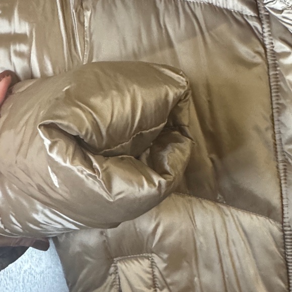 Abercrombie & Fitch Women's Puffer Jacket - Picture 3 of 6